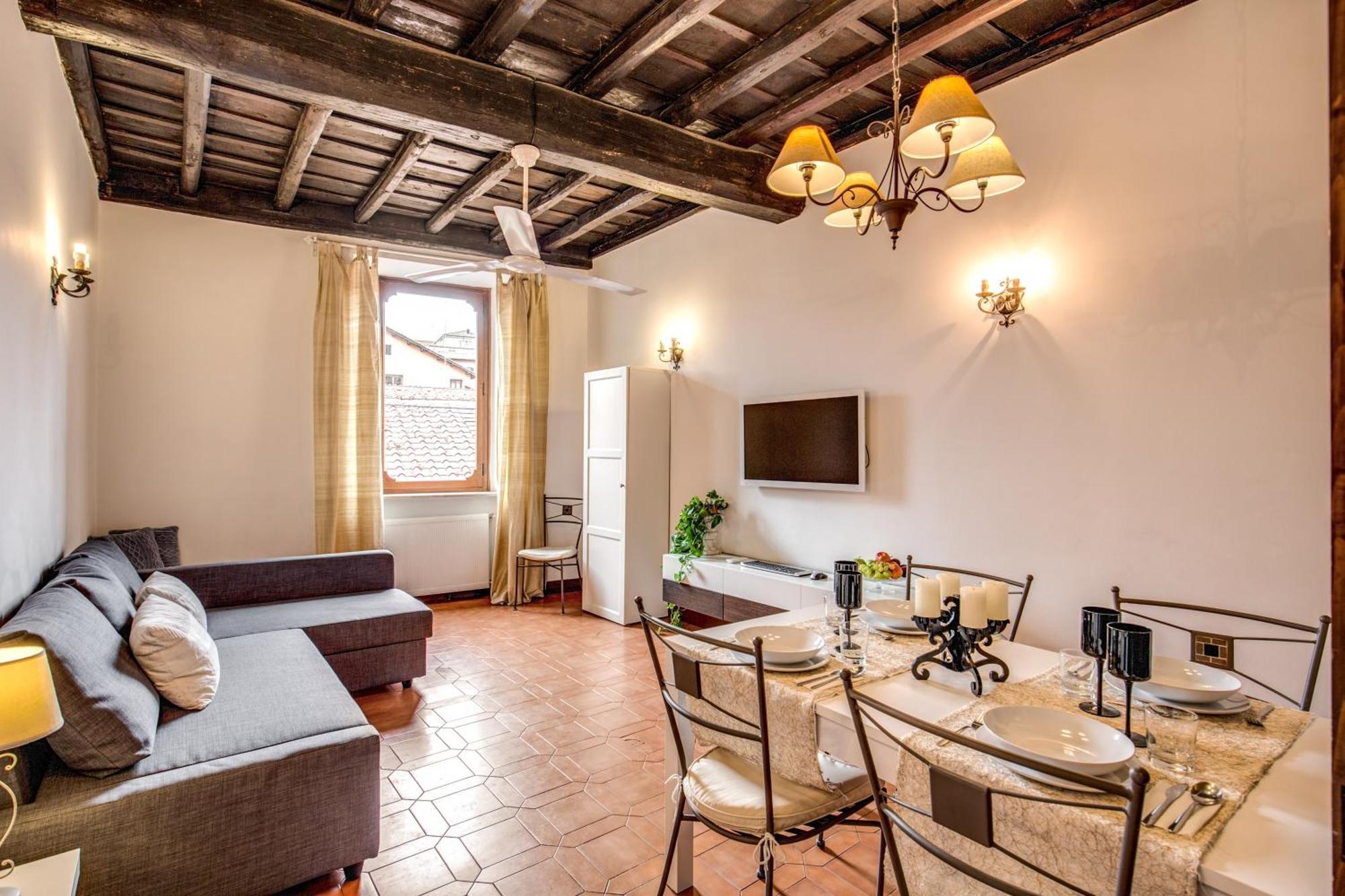 Elegant Apartment Behind The Colosseum Рим Екстериор снимка