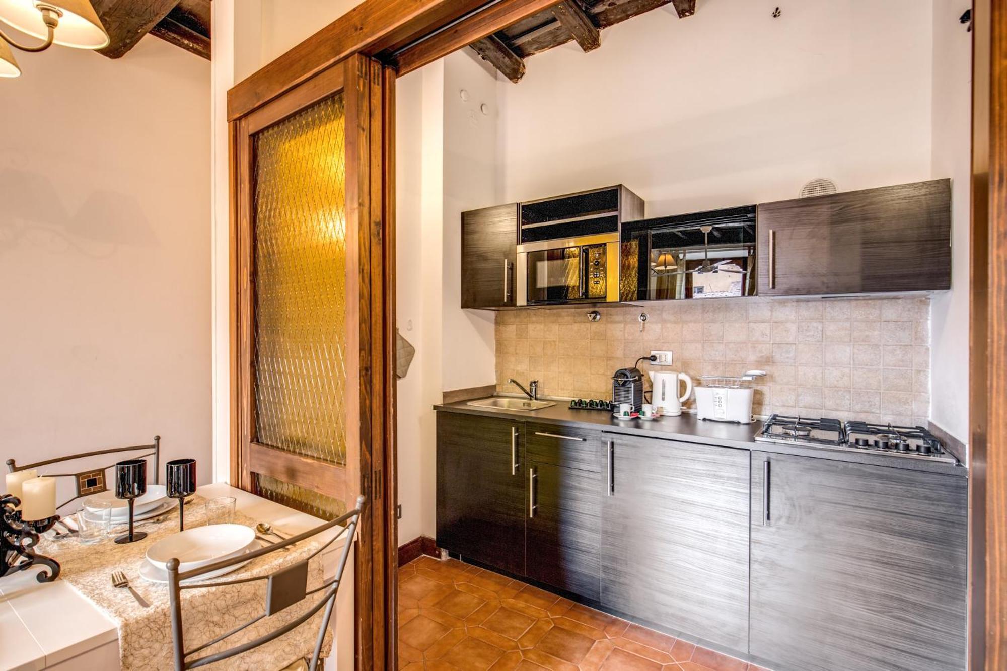 Elegant Apartment Behind The Colosseum Рим Екстериор снимка