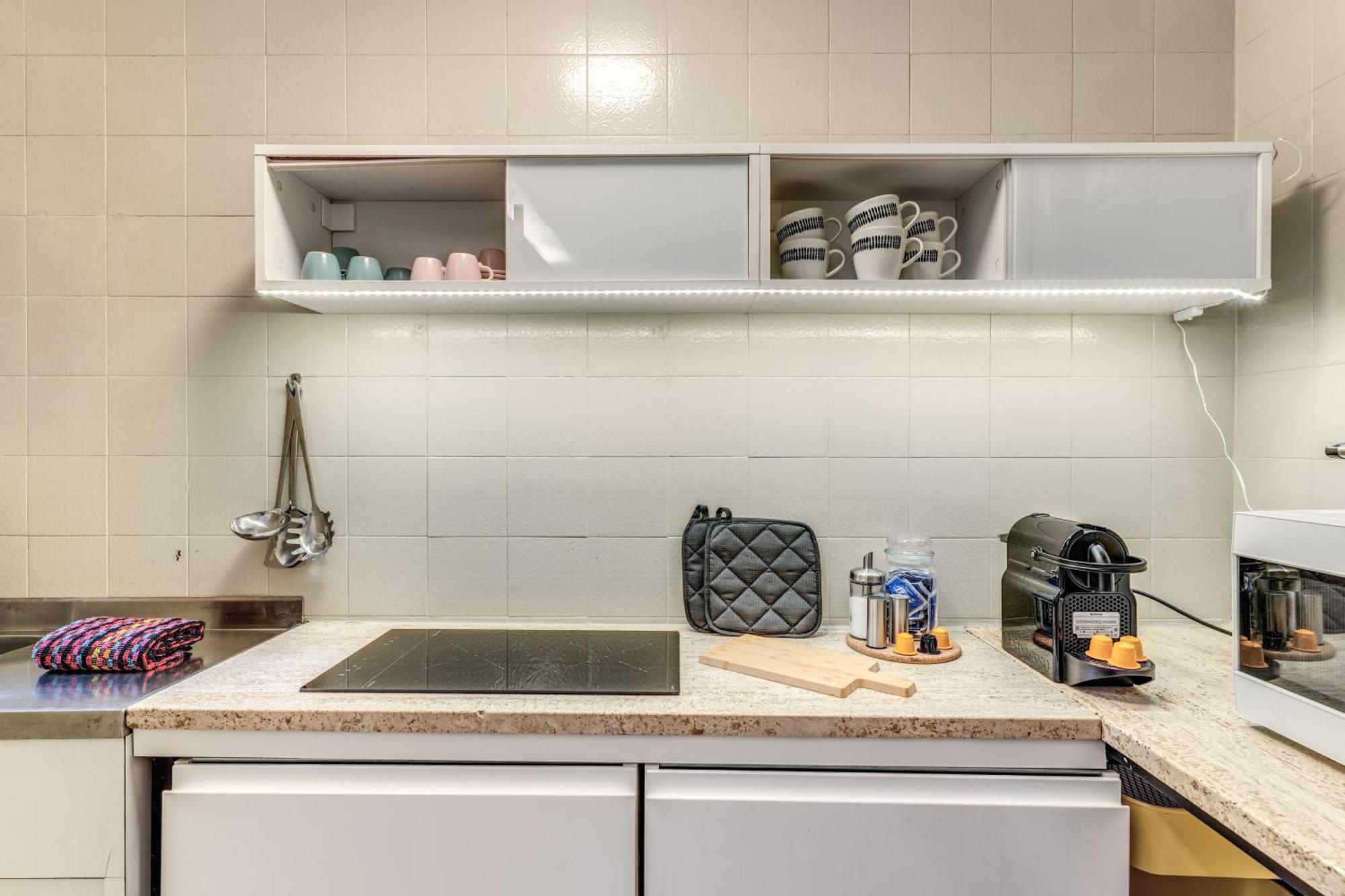 Elegant Apartment Behind The Colosseum Рим Екстериор снимка