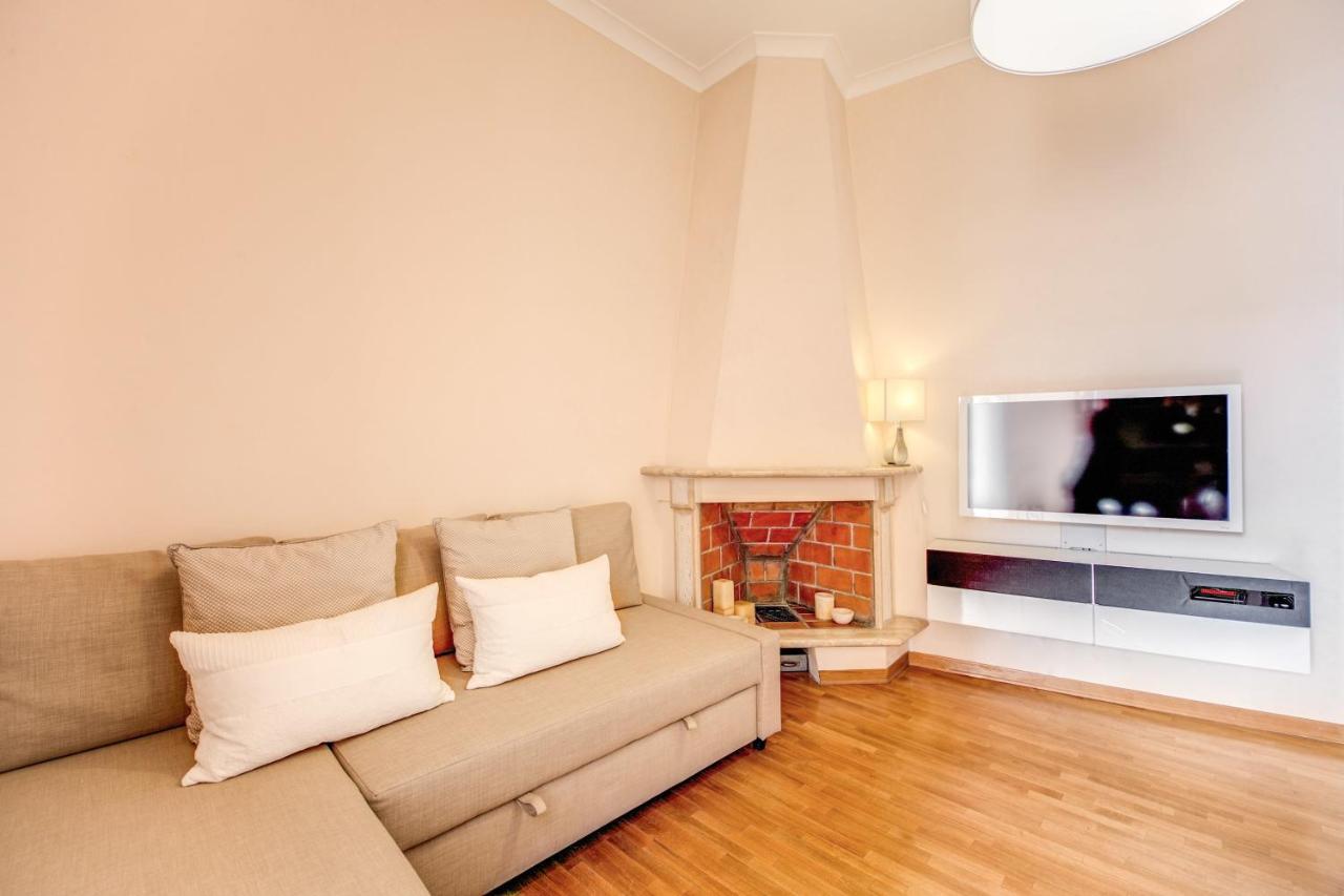 Elegant Apartment Behind The Colosseum Рим Стая снимка