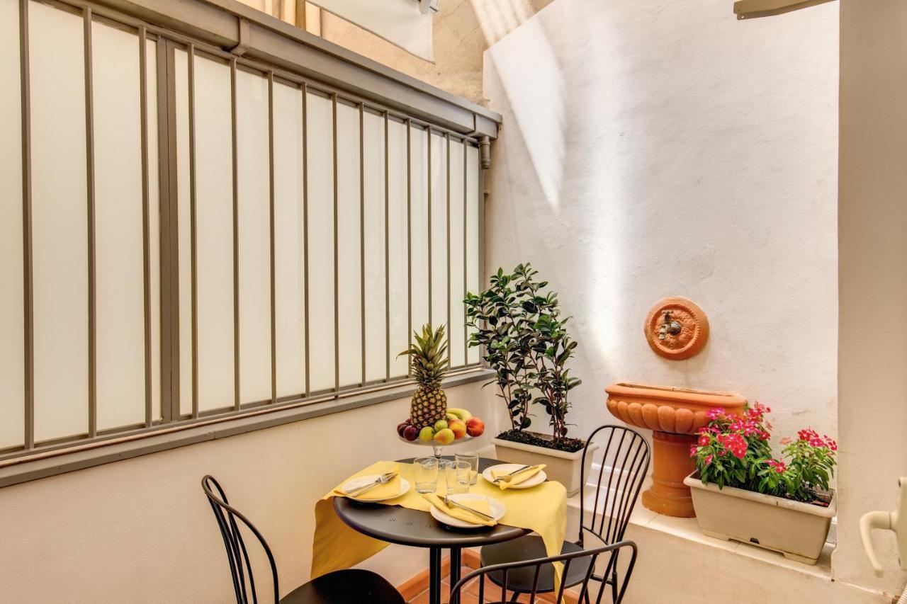 Elegant Apartment Behind The Colosseum Рим Стая снимка